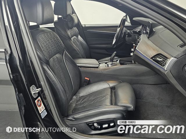 BMW 5-Series 520d xDrive M Sport Package Plus