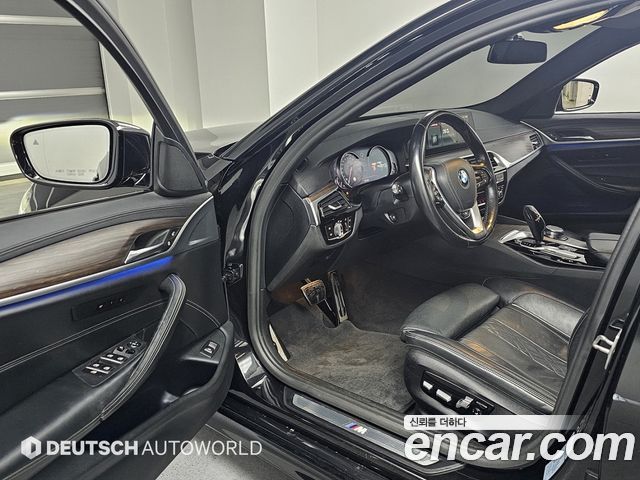BMW 5-Series 520d xDrive M Sport Package Plus