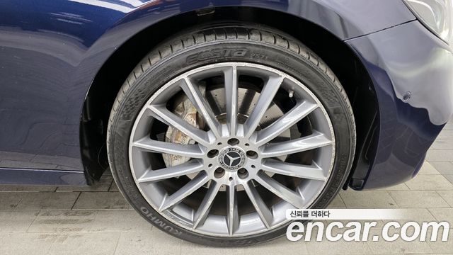 Mercedes-Benz E-Class E350 4MATIC AMG Line