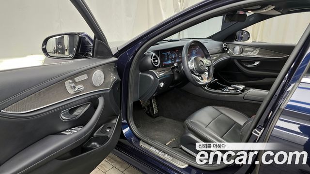 Mercedes-Benz E-Class E350 4MATIC AMG Line