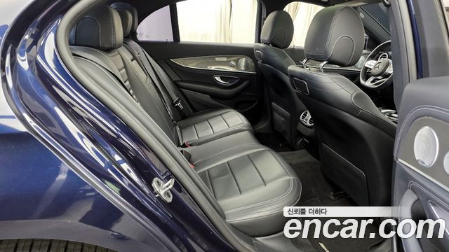 Mercedes-Benz E-Class E350 4MATIC AMG Line