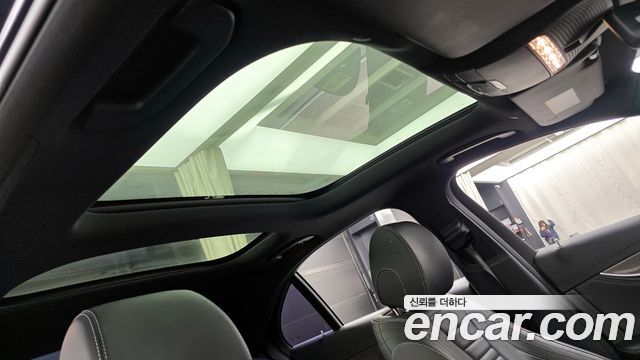 Mercedes-Benz E-Class E350 4MATIC AMG Line