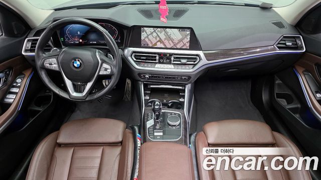 BMW 3-Series 320i Touring Luxury