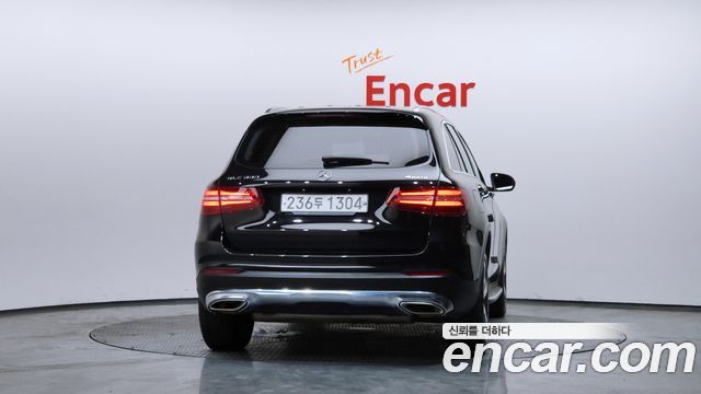Mercedes-Benz GLC-Class GLC300 4MATIC