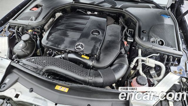 Mercedes-Benz E-Class E350 4MATIC AMG Line