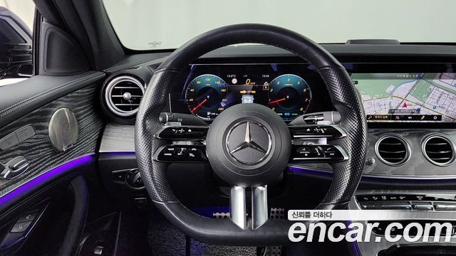 Mercedes-Benz E-Class E350 4MATIC AMG Line