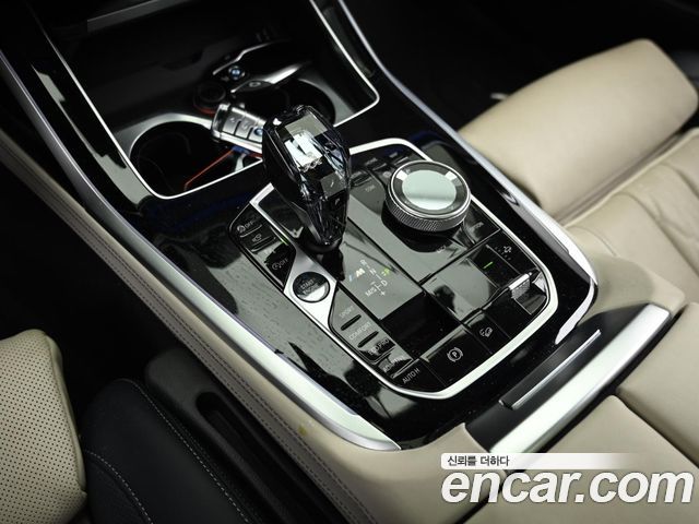 BMW X7 M50i 6STR
