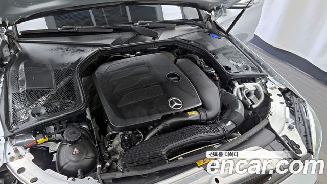 Mercedes-Benz C-Class C200