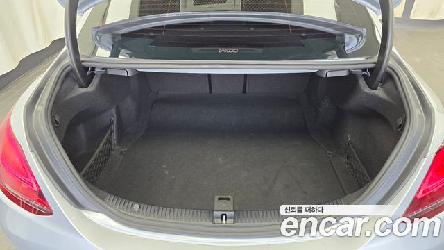 Mercedes-Benz C-Class C200