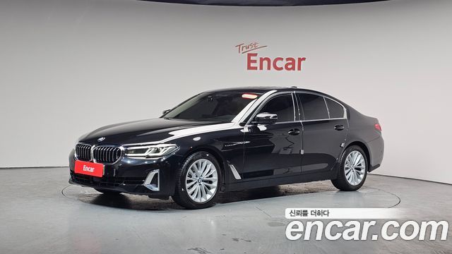 BMW 5-Series 520i Luxury