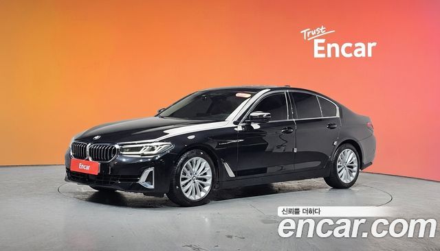 BMW 5-Series 520i Luxury