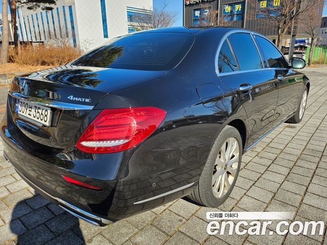 Mercedes-Benz E-Class E220d Exclusive