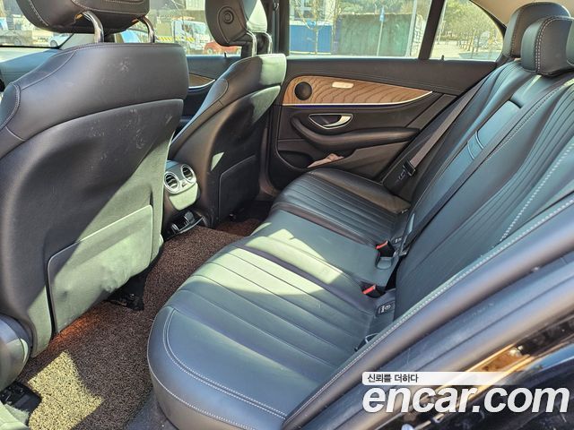 Mercedes-Benz E-Class E220d Exclusive