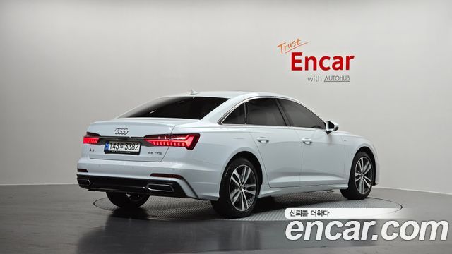 Audi A6 45 TFSI Premium