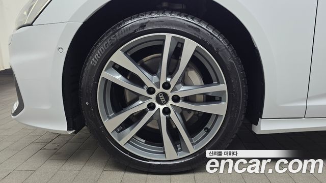 Audi A6 45 TFSI Premium