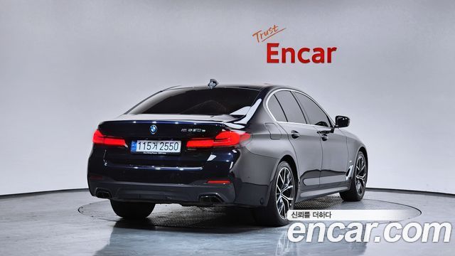 BMW 5-Series 530e M Sport