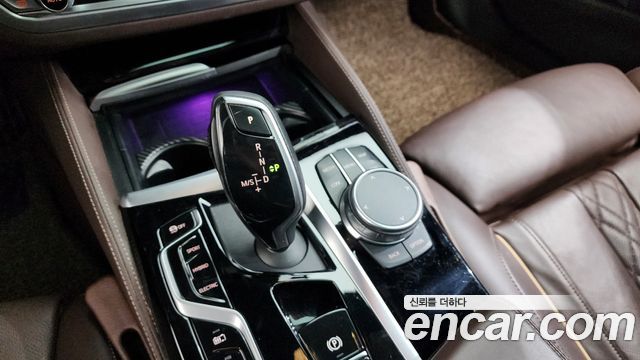 BMW 5-Series 530e M Sport