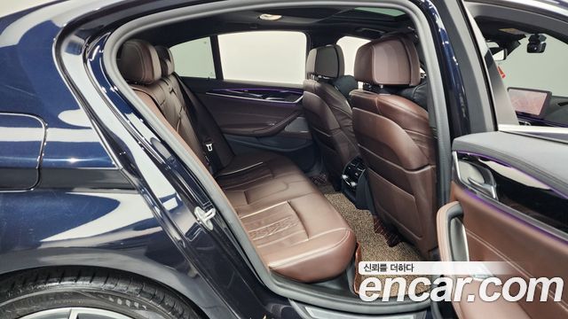 BMW 5-Series 530e M Sport