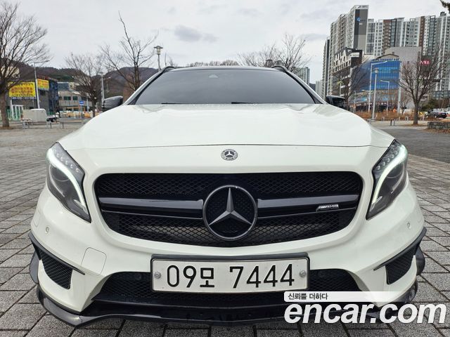 Mercedes-Benz GLA-Class GLA45 AMG 4MATIC