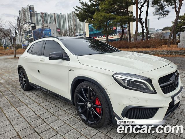 Mercedes-Benz GLA-Class GLA45 AMG 4MATIC