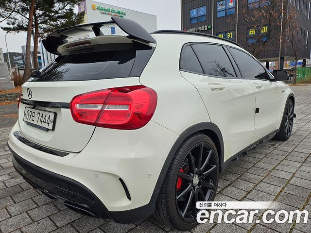 Mercedes-Benz GLA-Class GLA45 AMG 4MATIC
