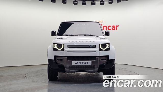 Land Rover Defender 90 D250 X-Dynamic SE