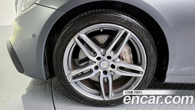 Mercedes-Benz E-Class E300 AMG Line