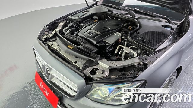 Mercedes-Benz E-Class E300 AMG Line