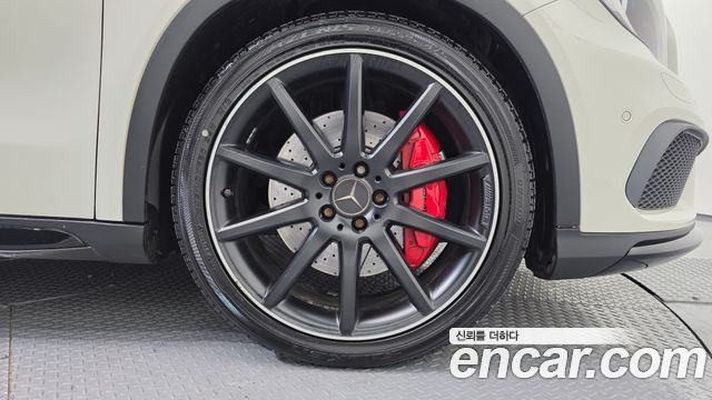Mercedes-Benz GLA-Class GLA45 AMG 4MATIC