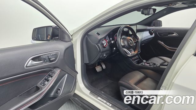 Mercedes-Benz GLA-Class GLA45 AMG 4MATIC