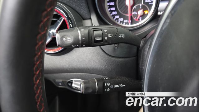 Mercedes-Benz GLA-Class GLA45 AMG 4MATIC