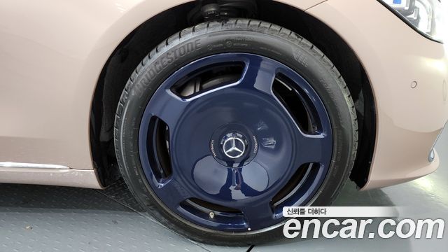 Mercedes-Benz S-Class Maybach S680 4MATIC Haute Vouture Edition