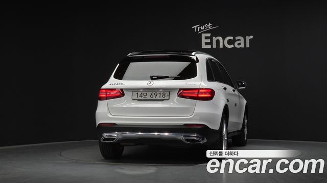Mercedes-Benz GLC-Class GLC220 d 4MATIC