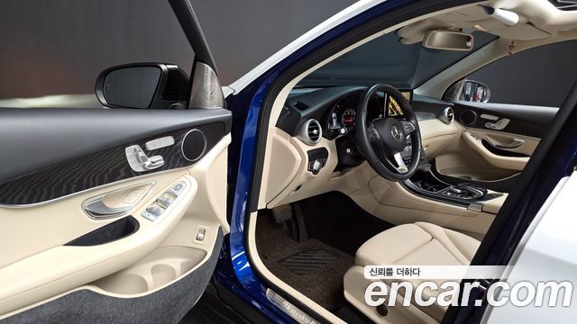 Mercedes-Benz GLC-Class GLC220 d 4MATIC