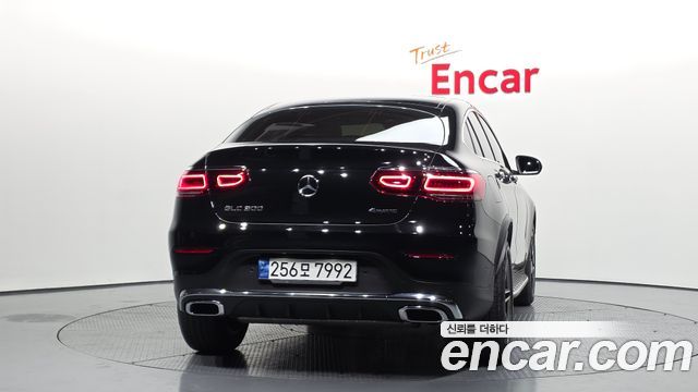 Mercedes-Benz GLC-Class GCL300 4MATIC Coupe