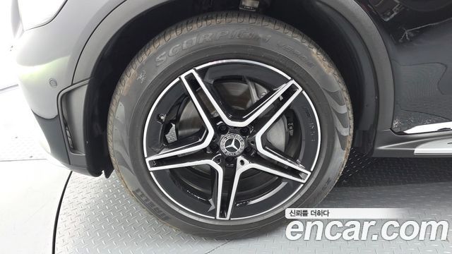Mercedes-Benz GLC-Class GCL300 4MATIC Coupe