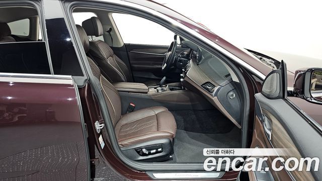 BMW Gran Turismo 640i xDrive Luxury