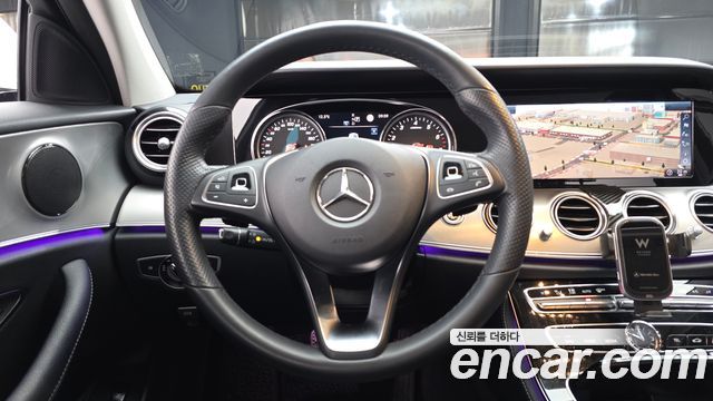 Mercedes-Benz E-Class E200 Avantgarde