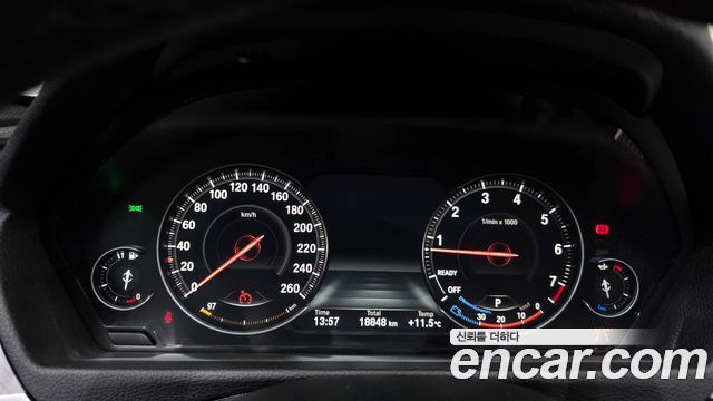 BMW 3-Series 320i M Sport Shadow