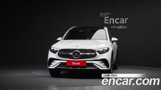 Mercedes-Benz GLC-Class GLC300 4MATIC AMG Line