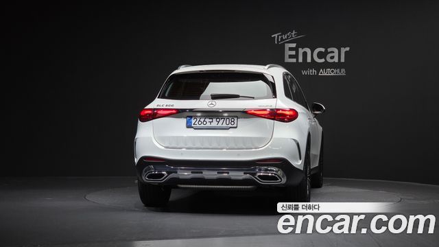 Mercedes-Benz GLC-Class GLC300 4MATIC AMG Line