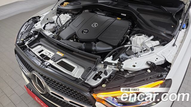 Mercedes-Benz GLC-Class GLC300 4MATIC AMG Line