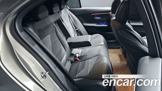Mercedes-Benz C-Class C200 4MATIC Avantgarde