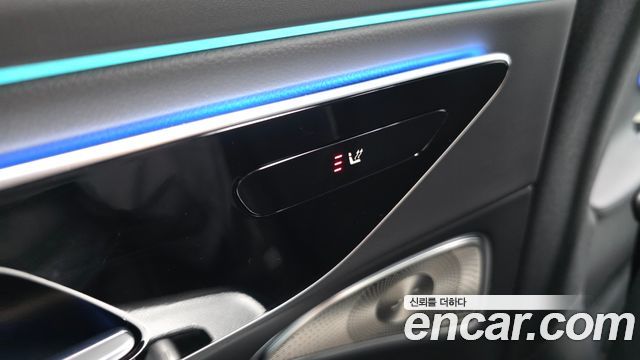 Mercedes-Benz E-Class E300 4MATIC Exclusive