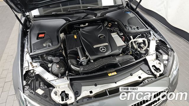 Mercedes-Benz E-Class E250 Avantgarde