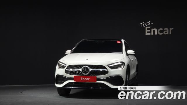 Mercedes-Benz GLA-Class GLA250 4MATIC
