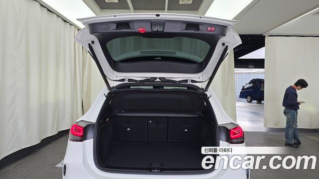Mercedes-Benz GLA-Class GLA250 4MATIC