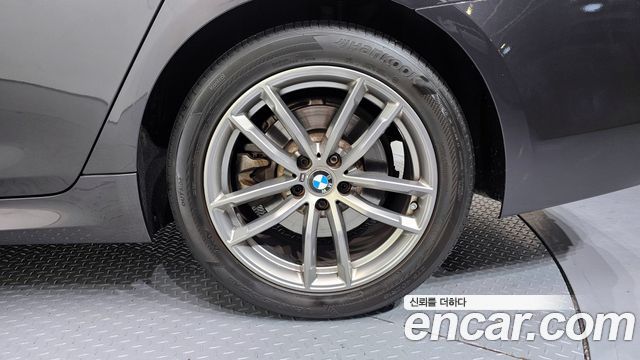 BMW 5-Series 520d M Sport Package Plus