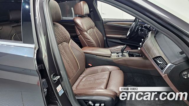 BMW 5-Series 520d M Sport Package Plus