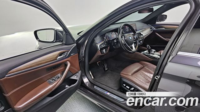 BMW 5-Series 520d M Sport Package Plus